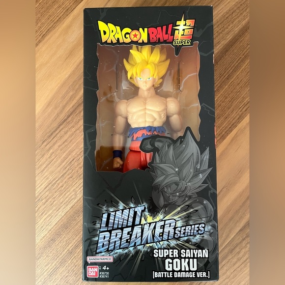 Dragon Ball Super Saiyan Goku Action Figure - Picture 1 of 7